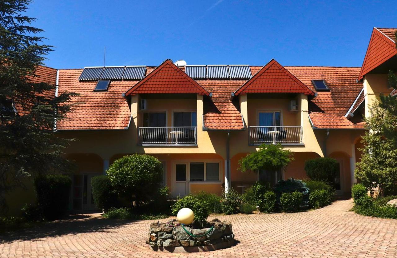 Wagner Panzio 3* Cserszegtomaj